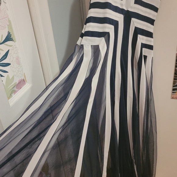 Perfect for Any Occasion - Picture 4 of 4